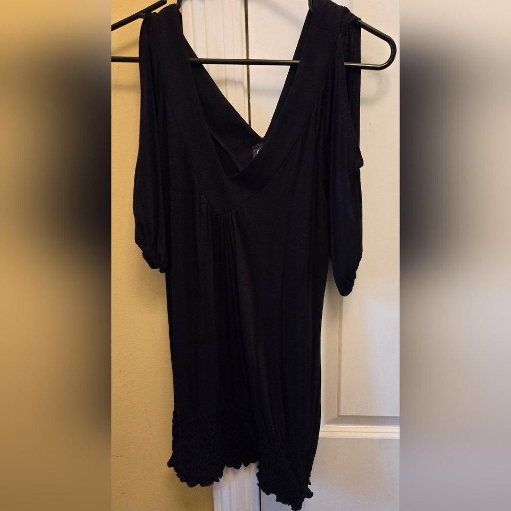 Frederick's of Hollywood  Black Double V-Neck Cold Shoulder Dolman Y2k Blouse